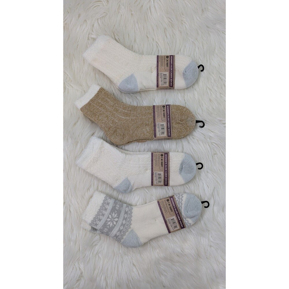 C.W. Hart Women's Aloe Cabin Socks 4-Pack Fuzzy Cozy Winter Warm Fair Isle Crew - Picture 2 of 7
